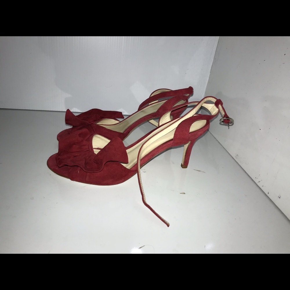 Butter Red Ruffle Heels - Picture 3 of 4